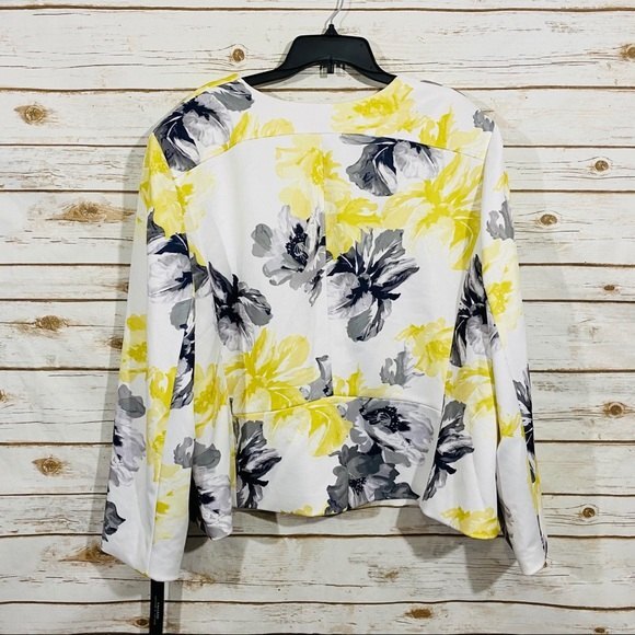 Tahari by ASL Blazer Size 24W (Plus) - Picture 3 of 3